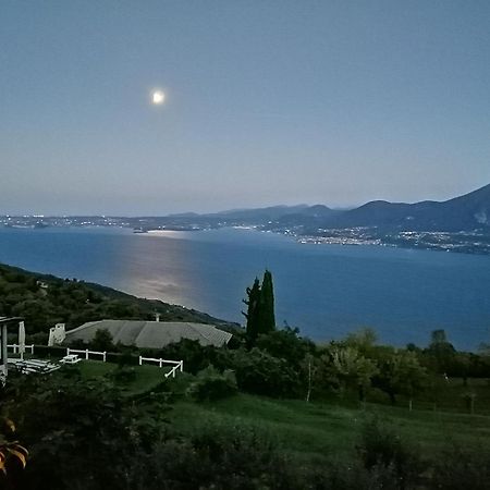 Beb Da Paolo Con Vista Lago San Zeno di Montagna Buitenkant foto