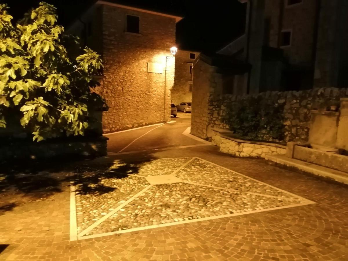 Beb Da Paolo Con Vista Lago San Zeno di Montagna Buitenkant foto