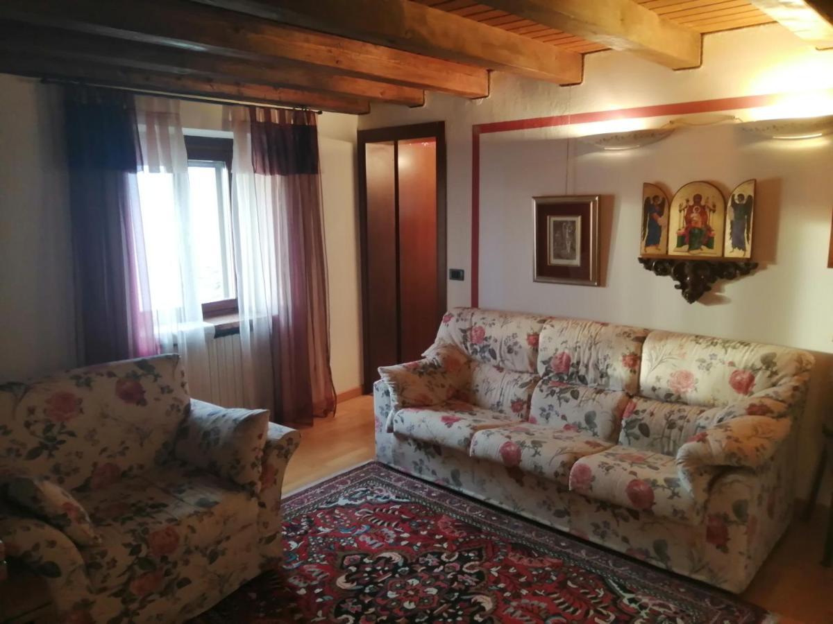 Beb Da Paolo Con Vista Lago San Zeno di Montagna Buitenkant foto